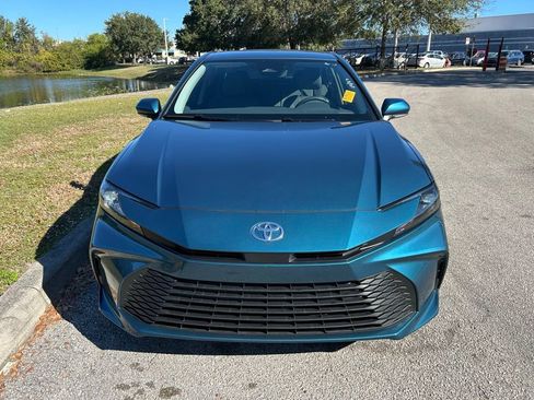 Certified 2025 Toyota Camry LE image 8