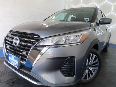 Used 2024 Nissan Kicks SV