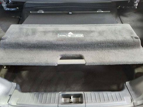 Used 2013 Mercedes-Benz SL 550 image 27