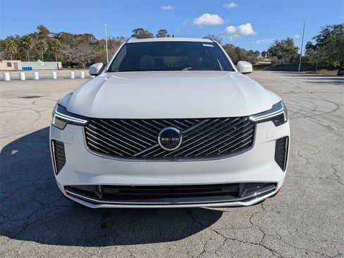 New 2026 Volvo XC90 B6 Plus w/ Protection Package Premier image 9