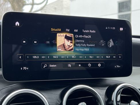 Used 2020 Mercedes-Benz GLC 300 4MATIC image 24