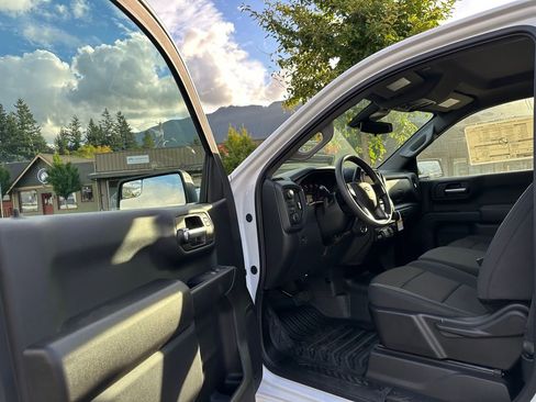 New 2026 Chevrolet Silverado 1500 W/T w/ WT Value Package image 18