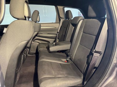 Used 2017 Jeep Grand Cherokee Laredo w/ Quick Order Package 23E image 25