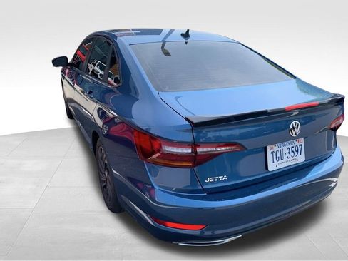 Used 2019 Volkswagen Jetta SEL Premium FWD image 17