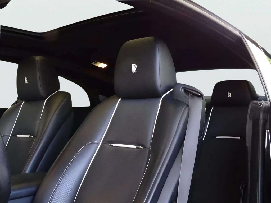 Certified 2017 Rolls-Royce Wraith RWD image 9