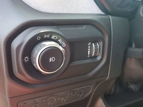 Used 2025 Jeep Wrangler Unlimited Sport AWD/4WD image 23