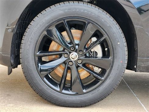 Used 2026 Jaguar F-PACE R-Dynamic S image 7