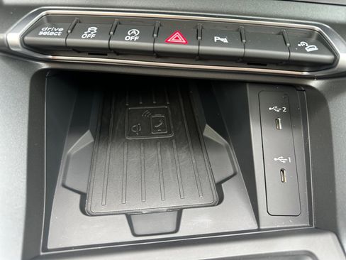 Certified 2025 Audi Q3 2.0T Premium Plus w/ Premium Plus Package image 20