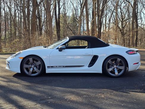 Used 2023 Porsche 718 Boxster image 9