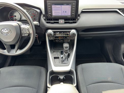 Certified 2021 Toyota RAV4 LE FWD image 12