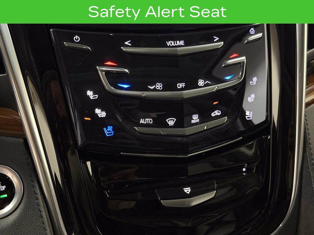 Certified 2019 Cadillac Escalade Luxury AWD/4WD image 37