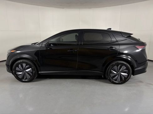 Used 2023 Nissan Ariya AWD image 5