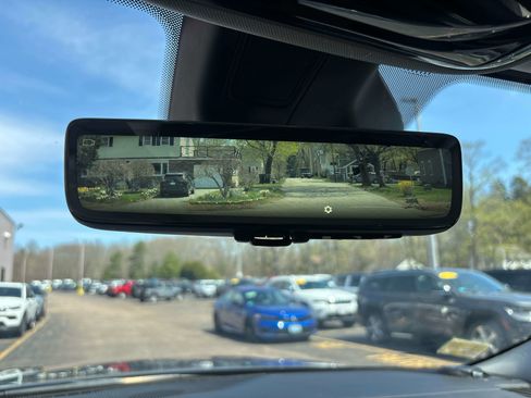 Used 2022 Jeep Grand Cherokee L Overland w/ Luxury Tech Group IV AWD/4WD image 29