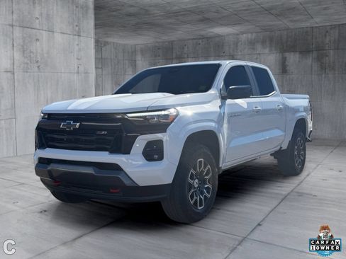 Certified 2023 Chevrolet Colorado Z71 w/ Z71 Convenience Package 2 AWD/4WD image 2