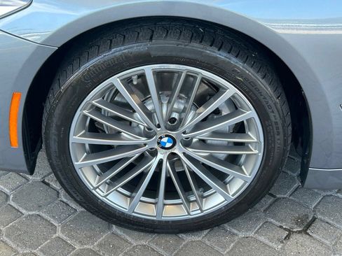 Used 2020 BMW 530i w/ Convenience Package RWD image 19
