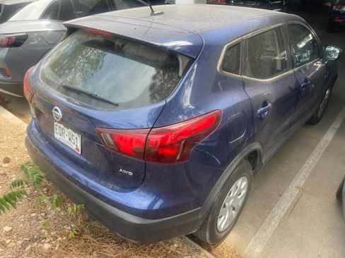 Used 2018 Nissan Rogue Sport S AWD/4WD image 3