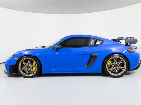 Used 2024 Porsche 718 Cayman GT4 RS image 3
