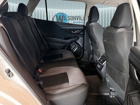 Used 2022 Subaru Outback Premium image 7