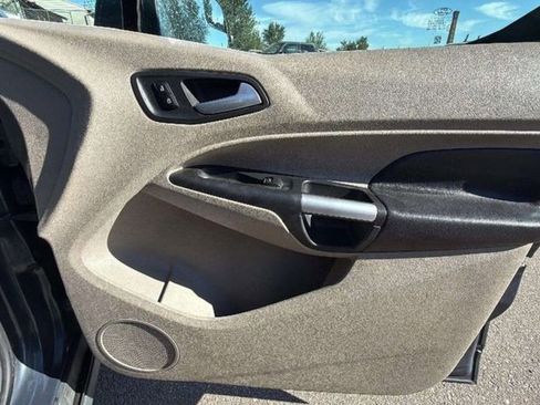 Used 2014 Ford Transit Connect Titanium image 16