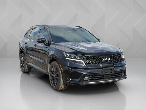 Certified 2023 Kia Sorento SX FWD image 3