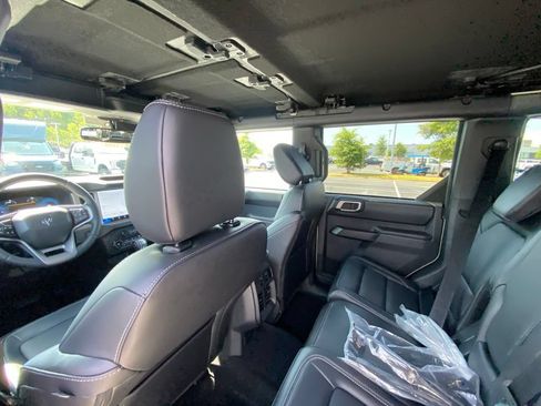 New 2026 Ford Bronco Outer Banks AWD/4WD image 23