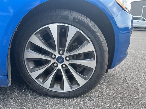 Used 2020 Ford Fusion SE AWD/4WD image 5