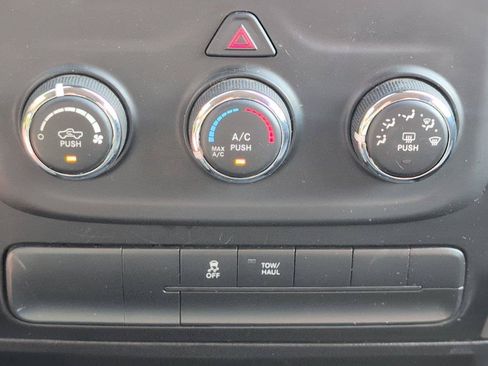 Used 2020 RAM 1500 Tradesman RWD image 21