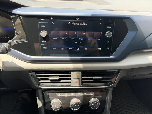 Certified 2023 Volkswagen Taos SE w/ Black Wheel Package FWD image 19