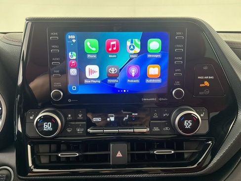 Used 2021 Toyota Highlander XSE AWD/4WD image 18