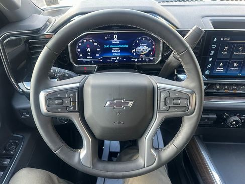 Used 2025 Chevrolet Silverado 2500 LT w/ Trail Boss Package image 2