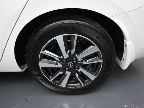 New 2025 Nissan Versa SV w/ Trunk Package FWD image 9