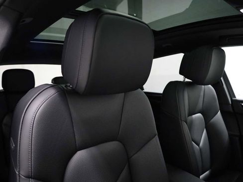 New 2026 Porsche Macan S AWD/4WD image 21