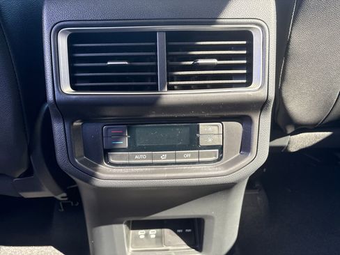 New 2026 Volkswagen Atlas Peak Edition AWD/4WD image 13