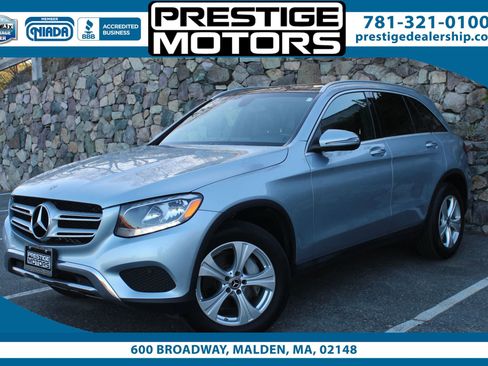 Used 2018 Mercedes-Benz GLC 300 4MATIC image 1