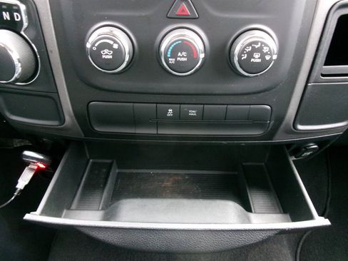 Used 2013 RAM 1500 Tradesman w/ Popular Equipment Group image 38