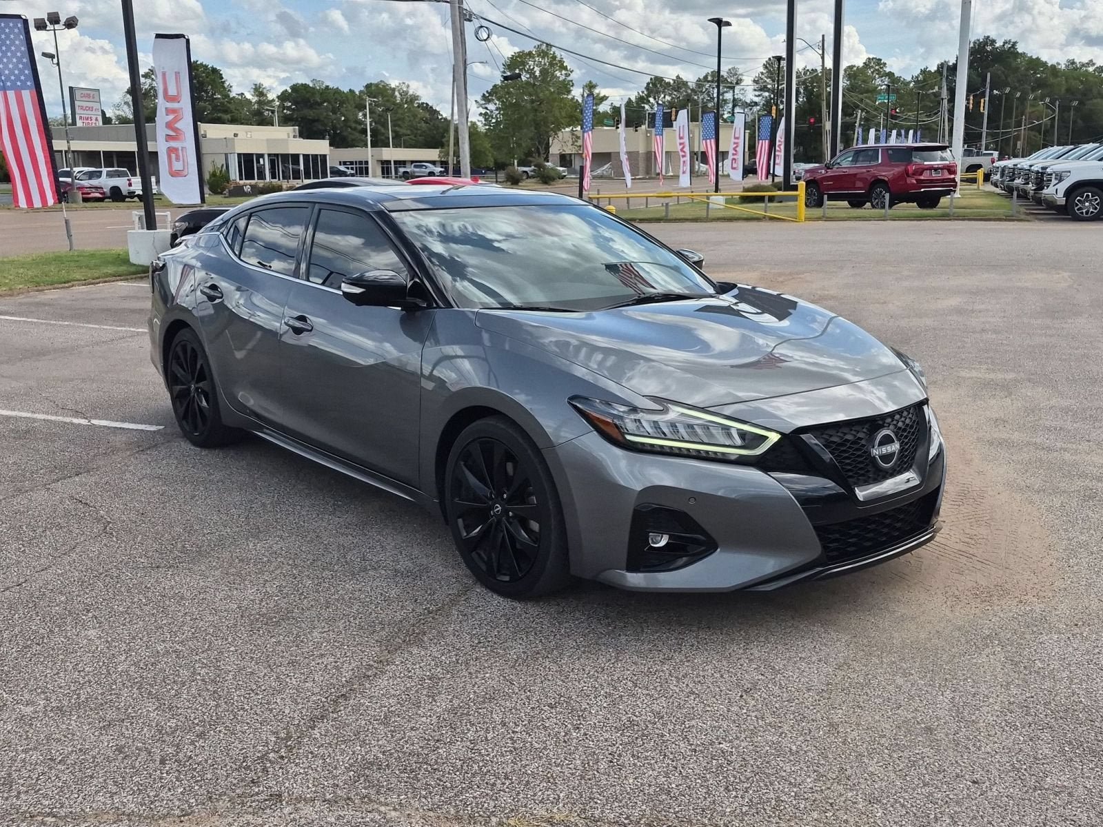 Used 2023 Nissan Maxima SR w/ Sport Mat Group FWD image 8