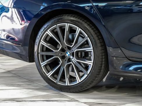 Used 2021 BMW 740i w/ M Sport Package RWD image 86