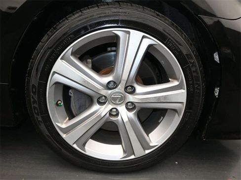 Used 2016 Lexus RC 200t 200t image 18