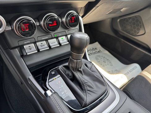Used 2025 Toyota GR86 Premium w/ ALL Weather Mat Package (TMS) RWD image 7