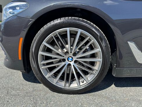 Used 2017 BMW 530i xDrive image 9
