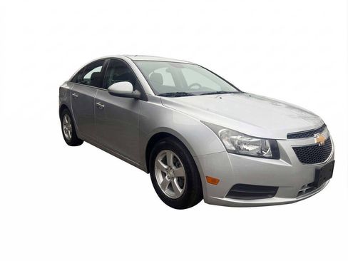 Used 2012 Chevrolet Cruze LT w/ All-Star Edition image 2