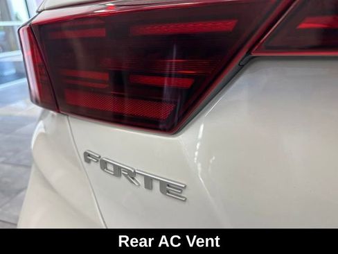Used 2024 Kia Forte GT-Line w/ GT-Line Premium Package FWD image 10