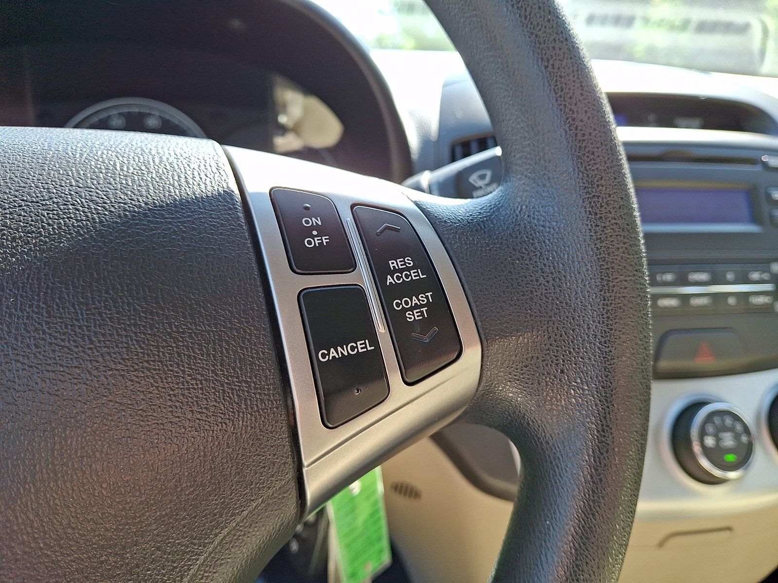 Used 2010 Hyundai Elantra GLS FWD image 19