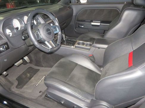 Used 2012 Dodge Challenger SRT8 w/ Premium Sound Group image 18