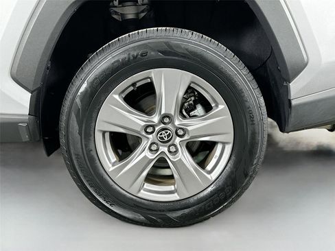 Certified 2025 Toyota RAV4 XLE image 28