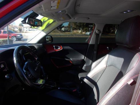 Used 2023 Kia Soul GT-Line FWD image 18