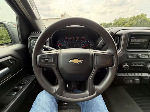 Used 2021 Chevrolet Silverado 1500 Custom AWD/4WD image 18
