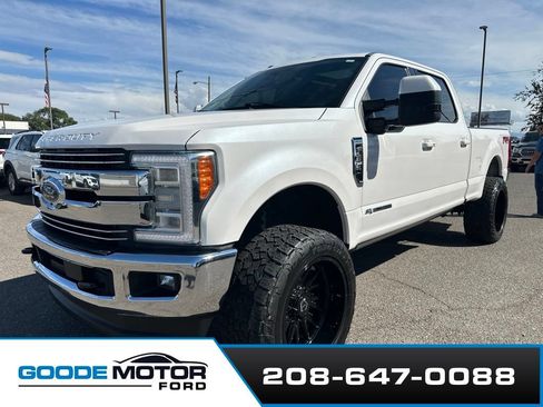 Used 2017 Ford F350 Lariat w/ Lariat Ultimate Package AWD/4WD image 1