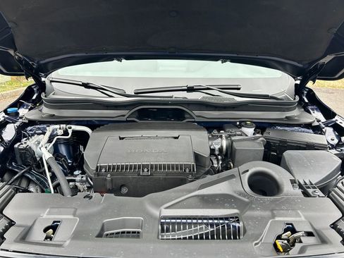 Used 2025 Honda Pilot Sport image 30