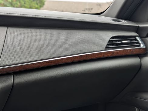 Used 2019 Cadillac CT6 Luxury w/ Driver Awareness Package image 15